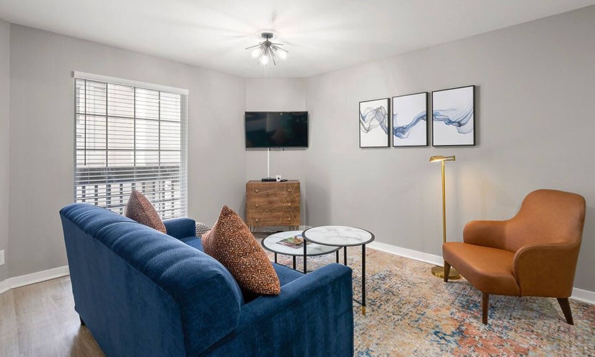 Garden Hills Condo | Modern & Cozy Centrally located Condo