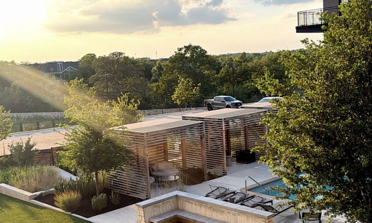Brushy Creek Apartment | Modern Luxury Retreat in North Austin Designer Finishes Resort-Style Living