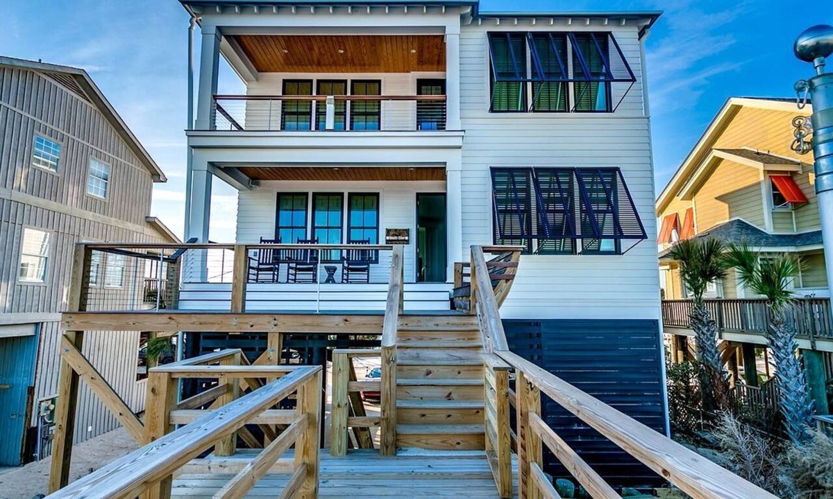 Pawleys Island House | Modern Oceanfront Beach House in Pawleys Island, South Carolina