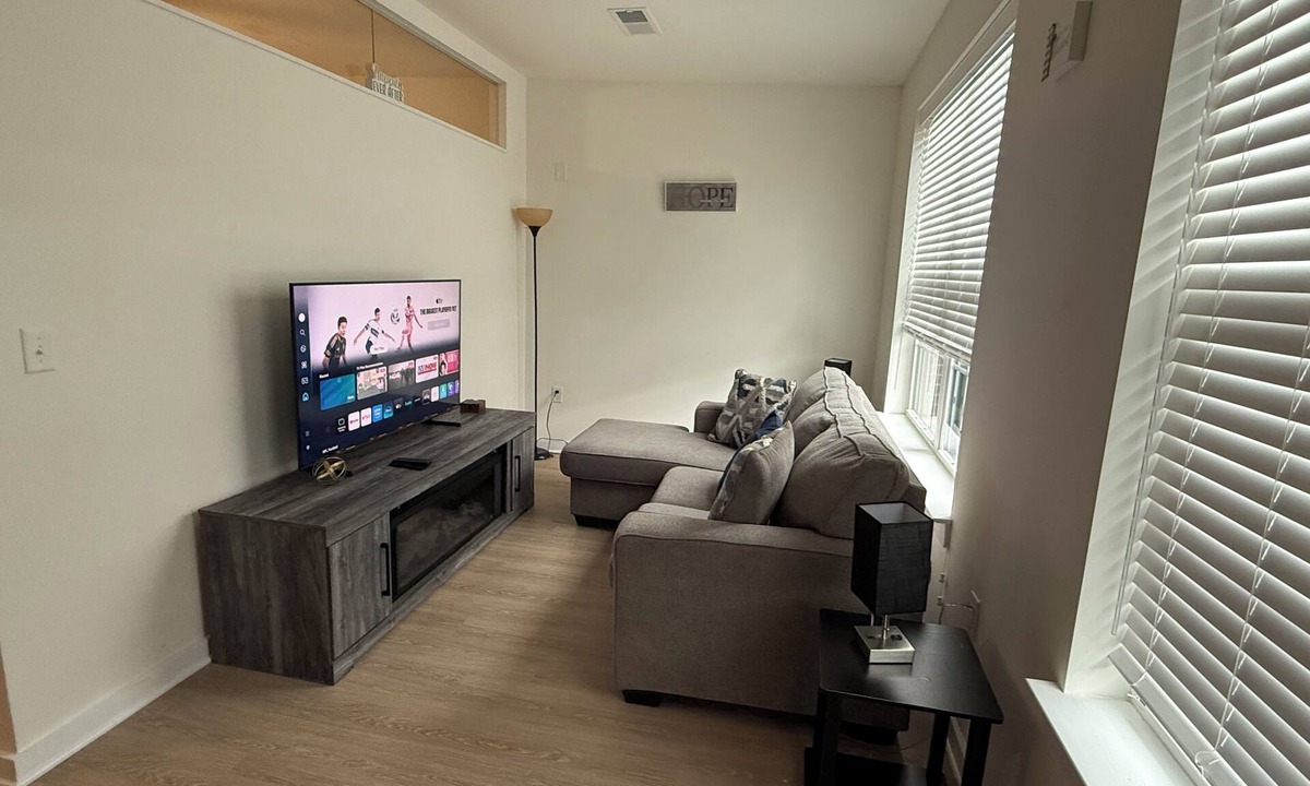 North Chesterfield Apartment | Modern Retreat with Balcony, mins to VCU,Fireplace & Sky Lounge Access