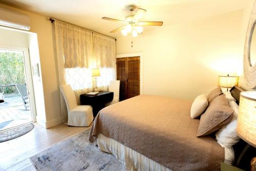 Mandeville Apartment | Monroe Suite at Blue Heron an Old Mandeville Stay