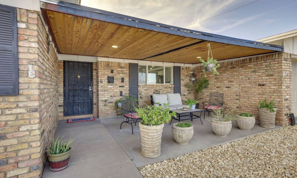 Biggs Field House | Mountain-View Haven: Home Near Fort Bliss