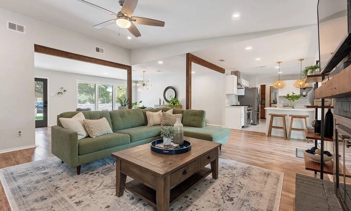 Barton Hills House | Near Downtown, 4BR, Austin Heart, Large Backyard