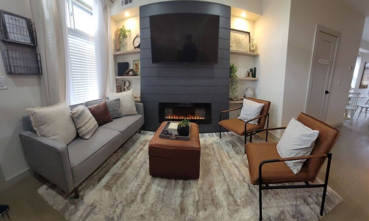 Downtown Baltimore Villa | Near JHU - Rustic Chic 3ba/3.5ba