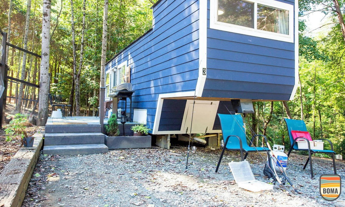 Lake Lure Cottage | NEW 2 Neighboring Tiny Homes on the Farm Lake 2mi