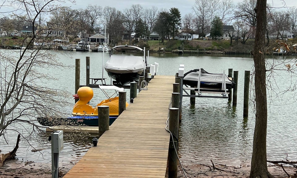 Fort Howard House | NEW 5 Bedroom Home with Pier by Water