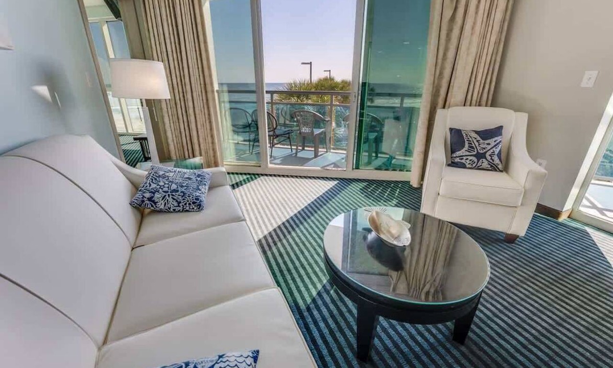 Downtown Myrtle Beach Condo | New Amazing Corner, Amazing Views, Honeymoon Suite