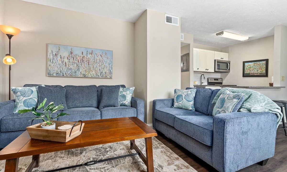 Auburn Apartment | NEW!Charming 2-bedroom apartment in Auburn close to Campus!