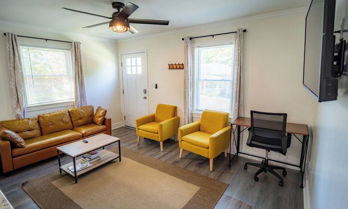 Durham Apartment | New & Clean 2 Bed Walltown Home. Walk to Duke! B