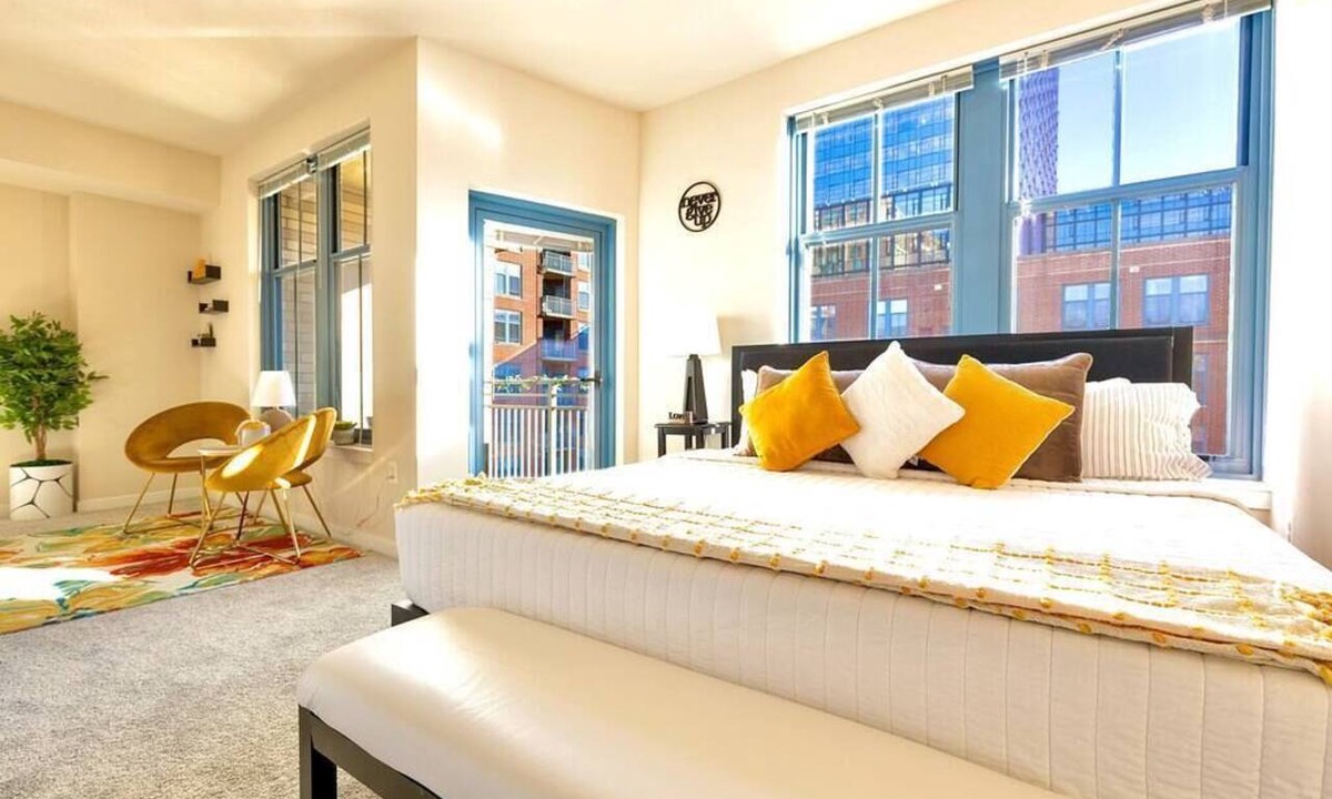 Aurora Highlands Apartment | NEW! Lux DMV-WiFi-Cozy Suite-DC Airport