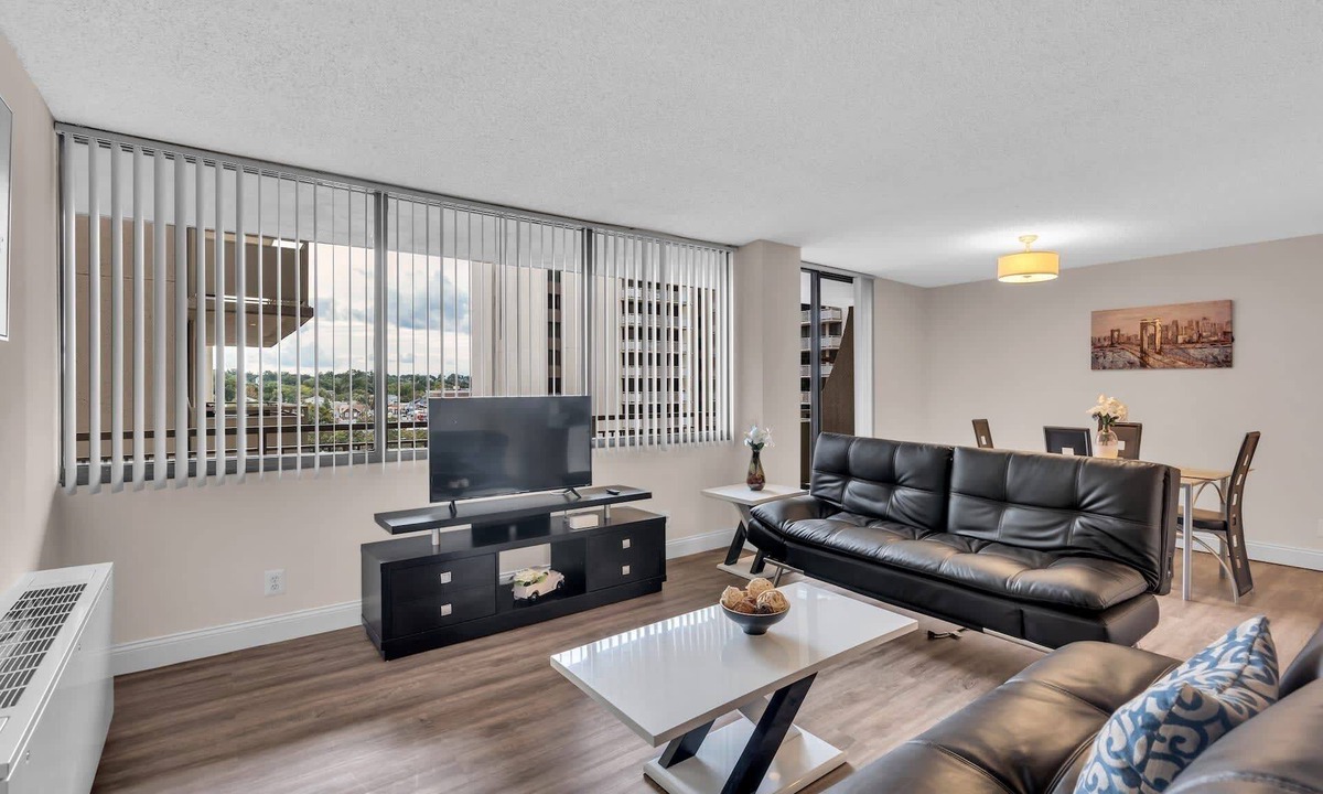 Crystal City Apartment | NEW! NEW LISTING! NEW! Arlington 2BR Furnished Apartment in Crystal City