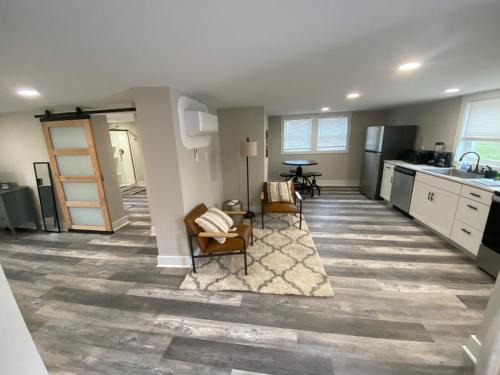 Lincolnton Apartment | Newly Renovated Lincolnton Downtown Rail Trail Apartment - Walk to Main St