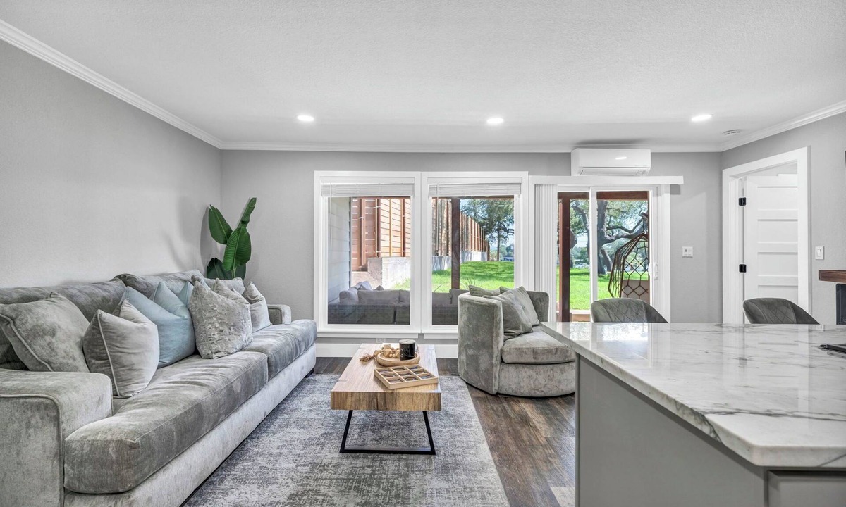 Granite Shoals Condo | Newly renovated luxurious Lake View Getaway