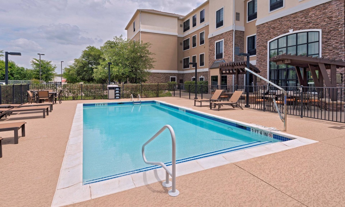 Hunter's Chase Apartment | Newly Renovated Space with Outdoor Pool Access