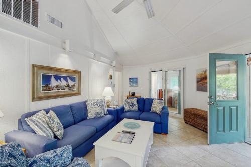 Night Heron House | Night Heron 18