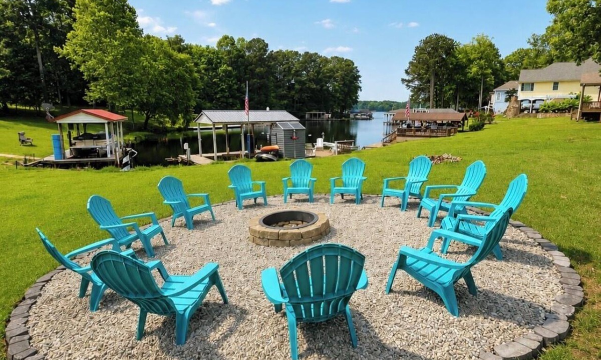 Henrico House | Northampton Cove - Waterfront Lake Home & Game Room