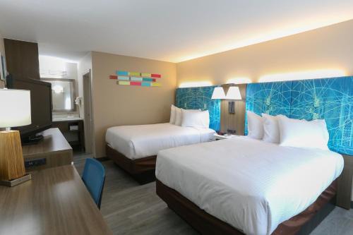 Polk Village Hotel | Oasis Inn