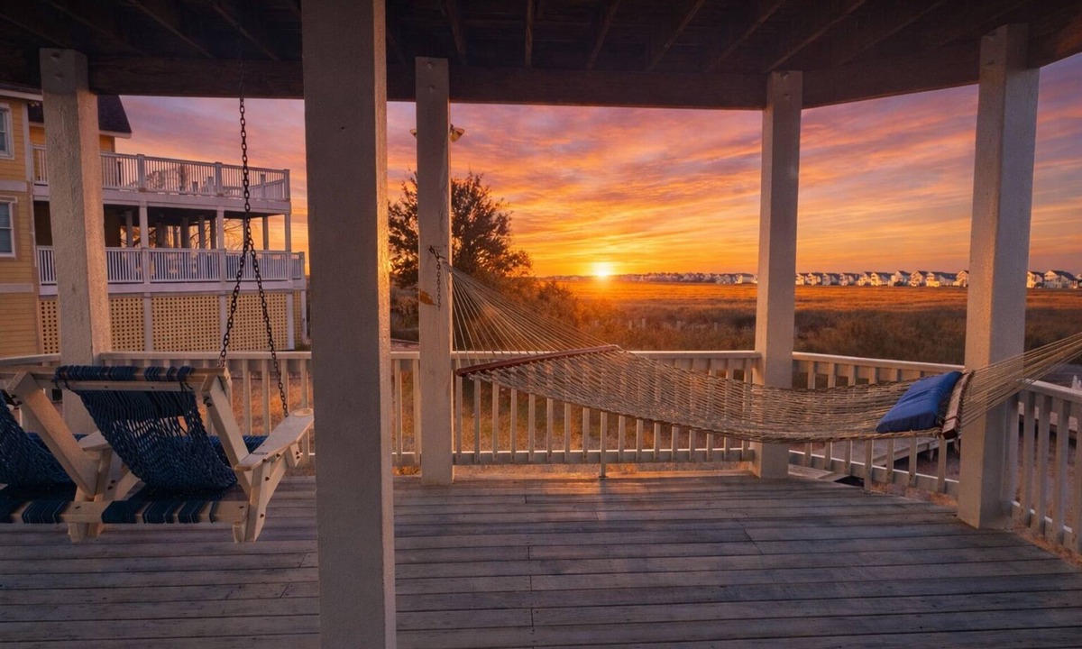 Manteo House | OBX: Pirate's Cove/Waterfront 55ft Dock/Beach/Community Pool&Hottub/Marina/Fish