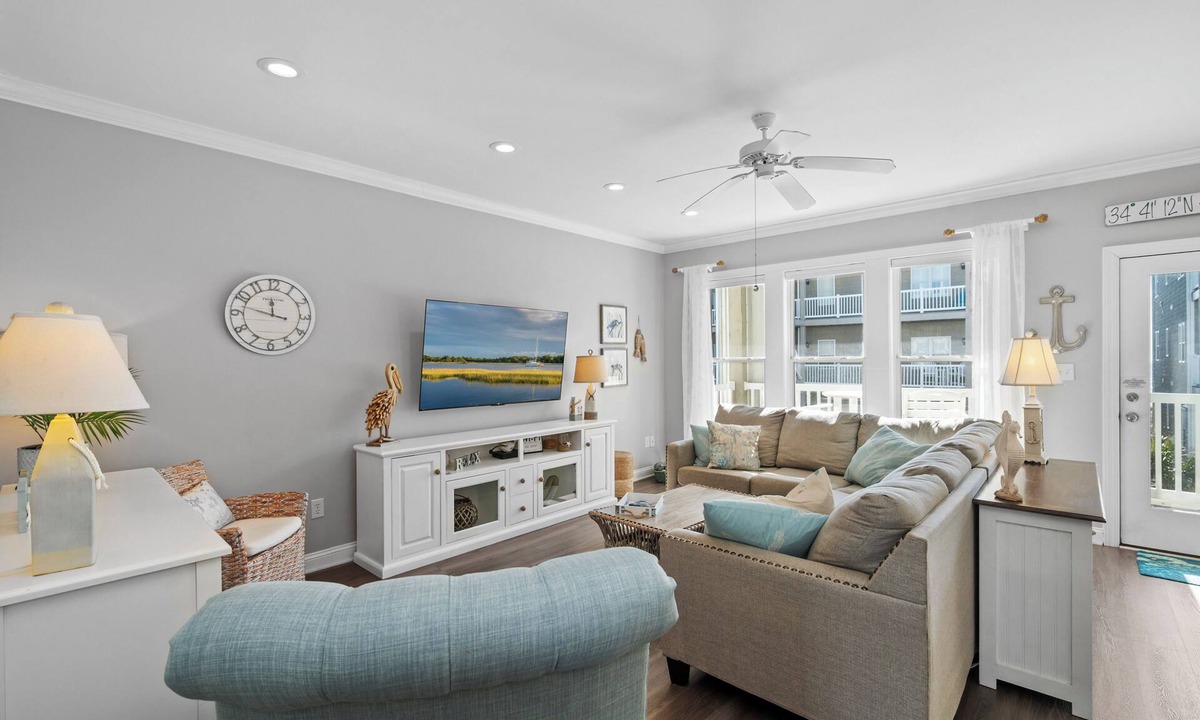 Indian Beach Condo | Ocean Club J-202 | Oceanside 3BR Condo w/Pools, Hot Tubs & Resort Amenities