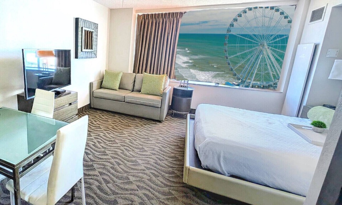 Atlantic City Apartment | Ocean Front Luxury Comfy Queen Bed