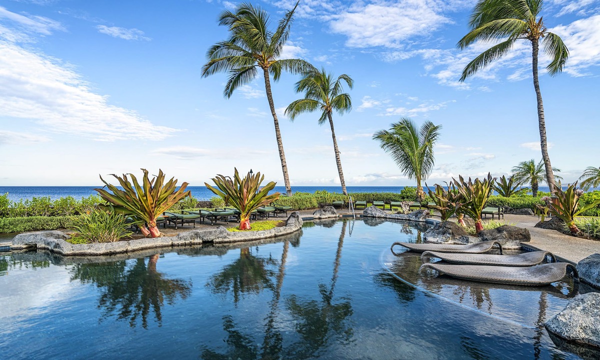 Waikoloa Condo | Ocean Front Pool Club. Includes Beach Gear! Halii Kai 24H