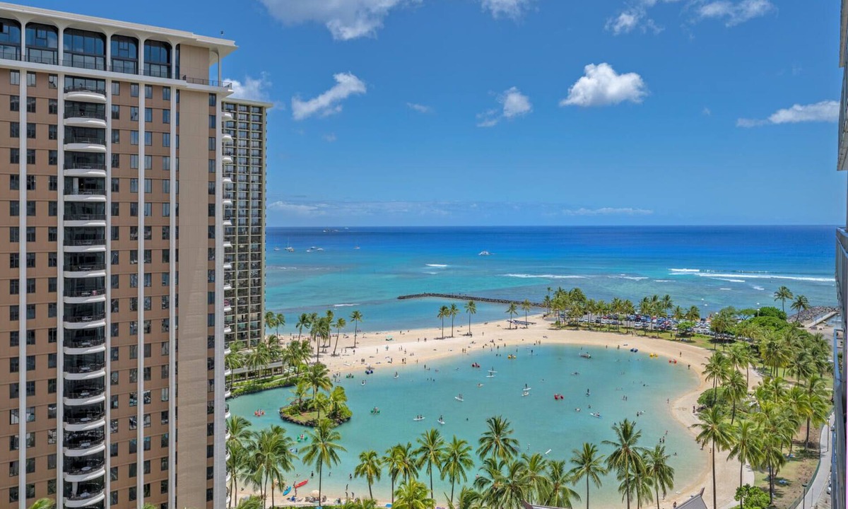 Waikiki Condo | Ocean & Ocean View-Fully Equipped Condo at the Fabulous Ilikai Aug/Sep Special