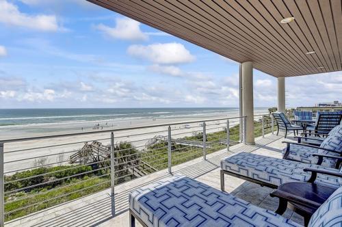 Crescent Beach House | Ocean Paradise home