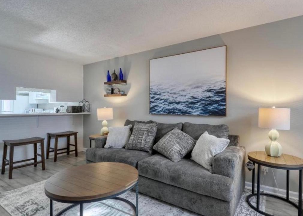 Crescent Beach Apartment | Ocean Walk