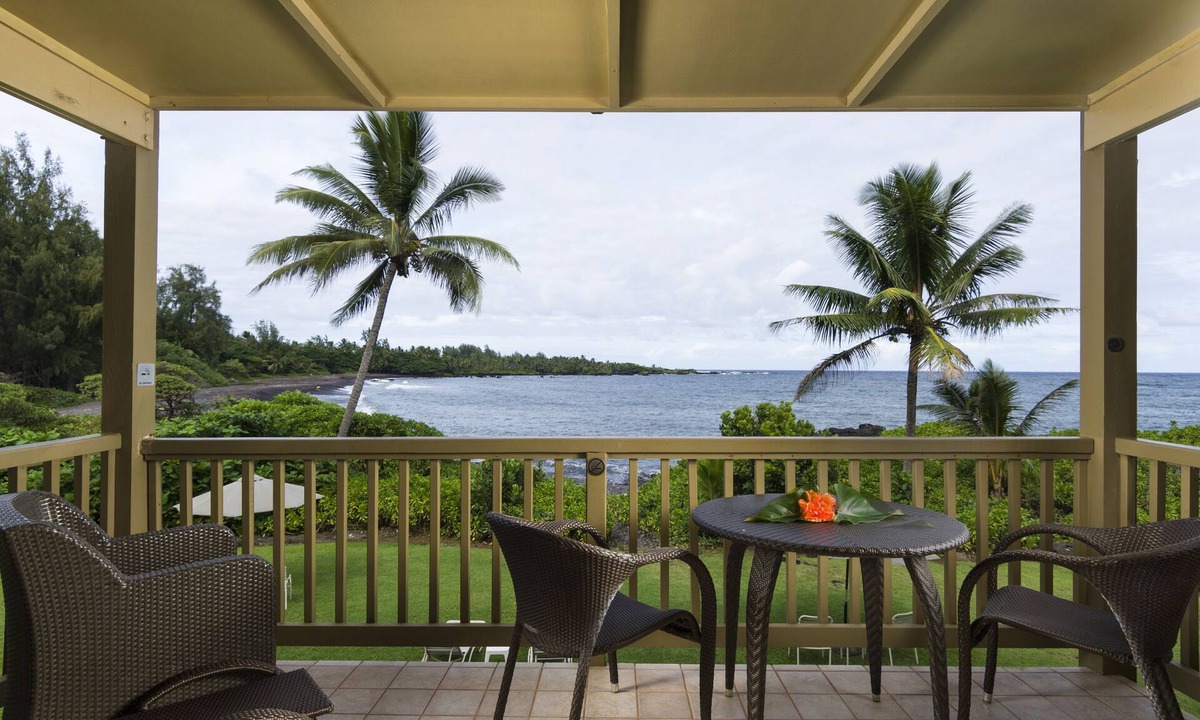 Hana Condo | Oceanfront #2 at Hana Kai Maui - Romantic Studio 100' from Water!