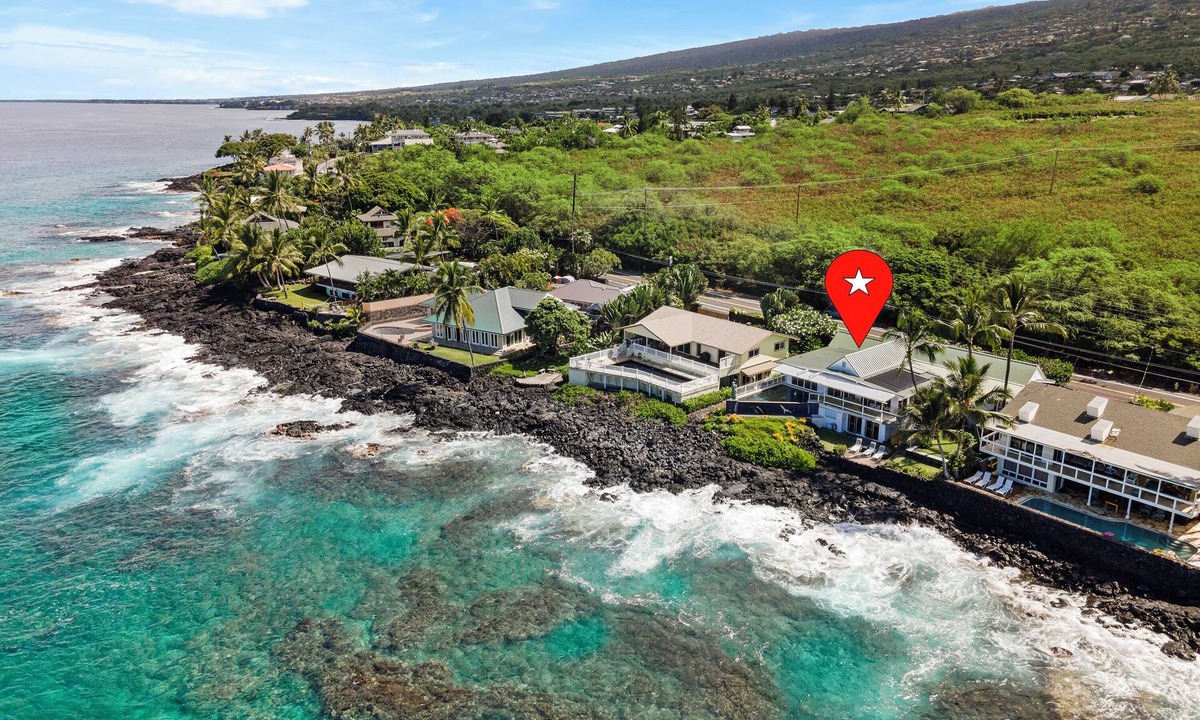 Kahaluu Bay House | 🏖️Oceanfront 5 Bedroom Home | Pool, Lanai, BBQ | Near Beaches