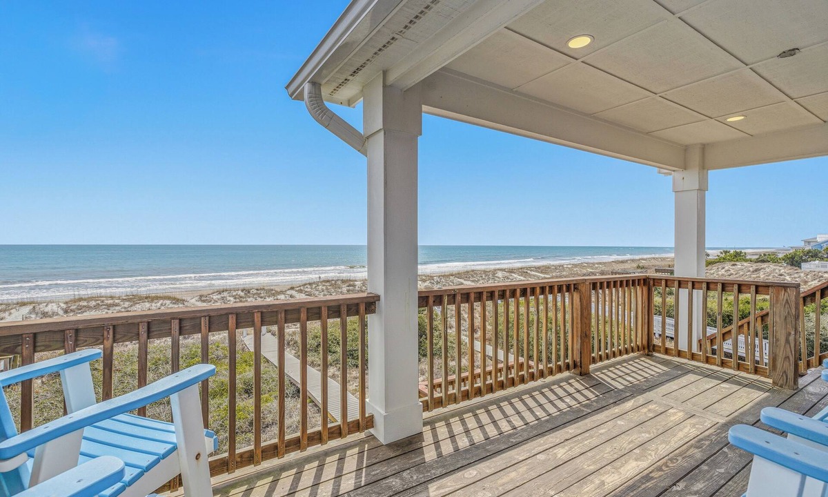 Emerald Isle House | Oceanfront 7BR Escape - Private Beach Access, Covered Deck & Spacious Living