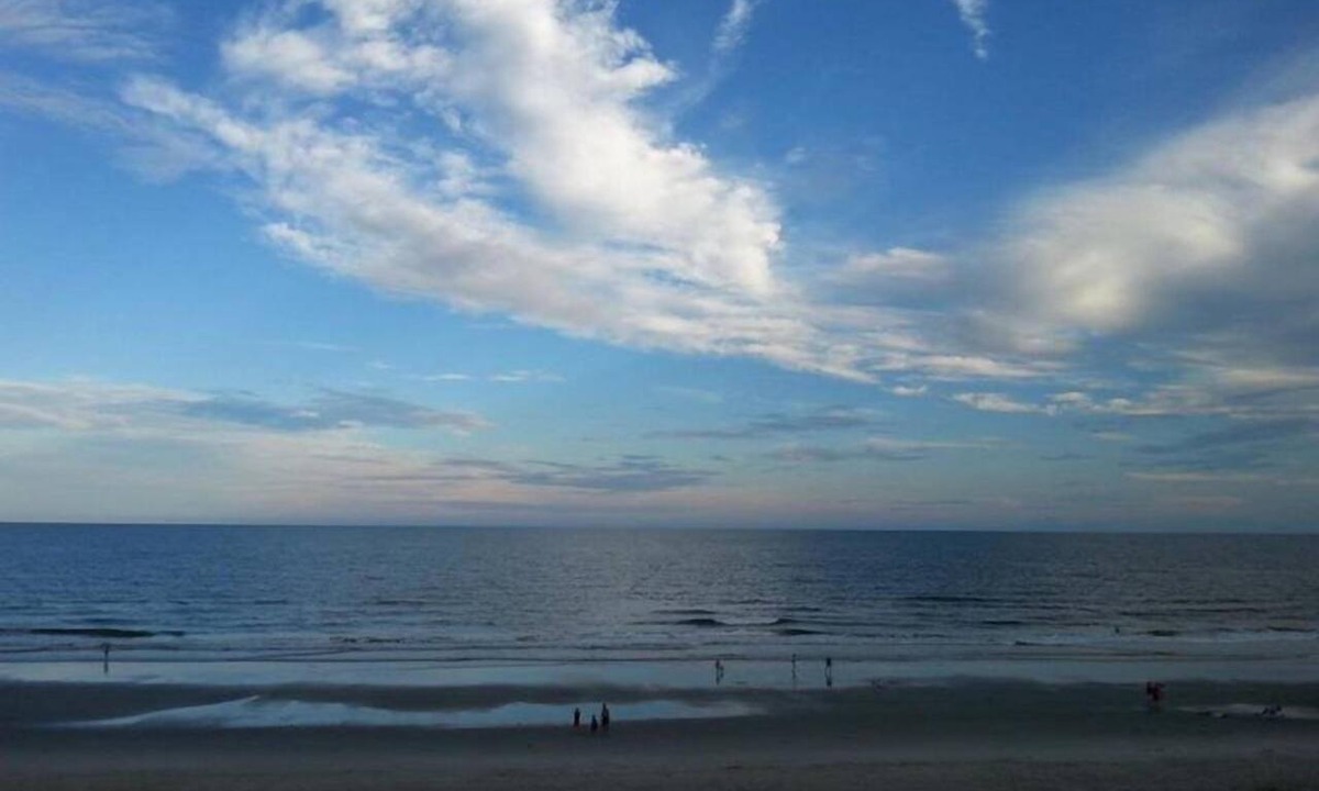 Crescent Beach Condo | Oceanfront Corner Two Bedroom Condo - Crescent Towers II 405