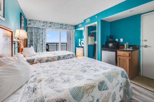 Downtown Myrtle Beach House | Oceanfront,Heated Pools,Boardwalk, Location,Views!