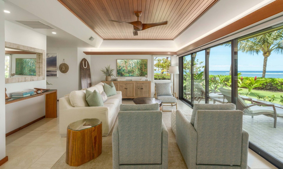 Beach Estates | Historic Lahaina Front Street
