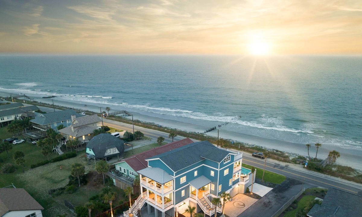 Folly Beach House | Oceanfront Pool Outdoor Kitchen Putting Green!