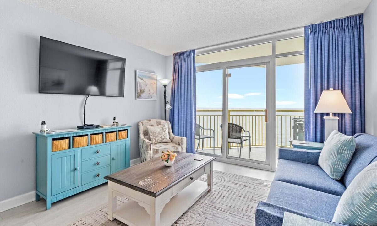 Crescent Beach Condo | Oceanfront Resort Condo | Pools