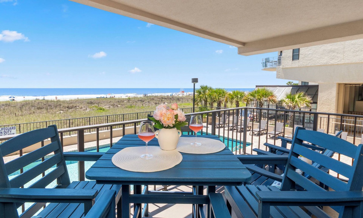 Ash Condo | OCEANFRONT Updated 3 Bedroom, 3 Bathroom Condo w/pool
