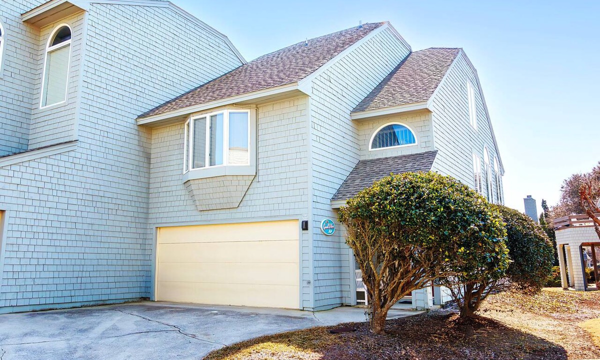 Corolla Light House | Oceanside, Community Pools, Close to beach, Community Tennis, 632, Good Vibes