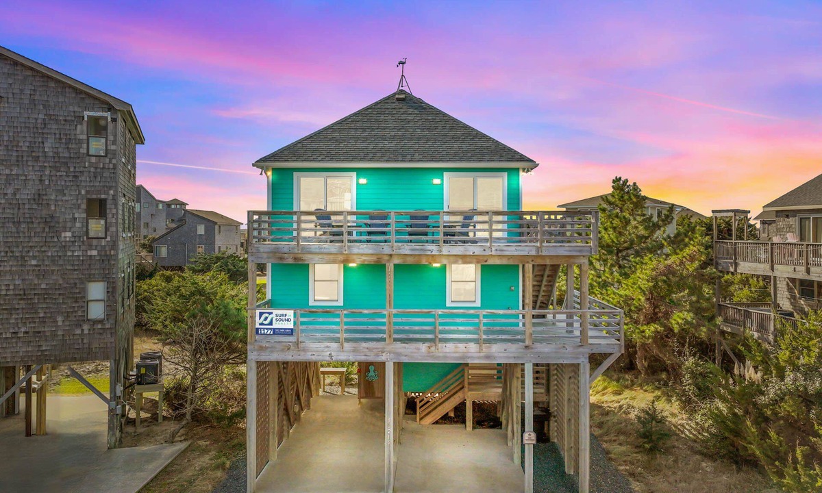 Hatteras House | Oceanside Dog Friendly w/Hot Tub and Nearby Beach Access. See Blue Sea Today!