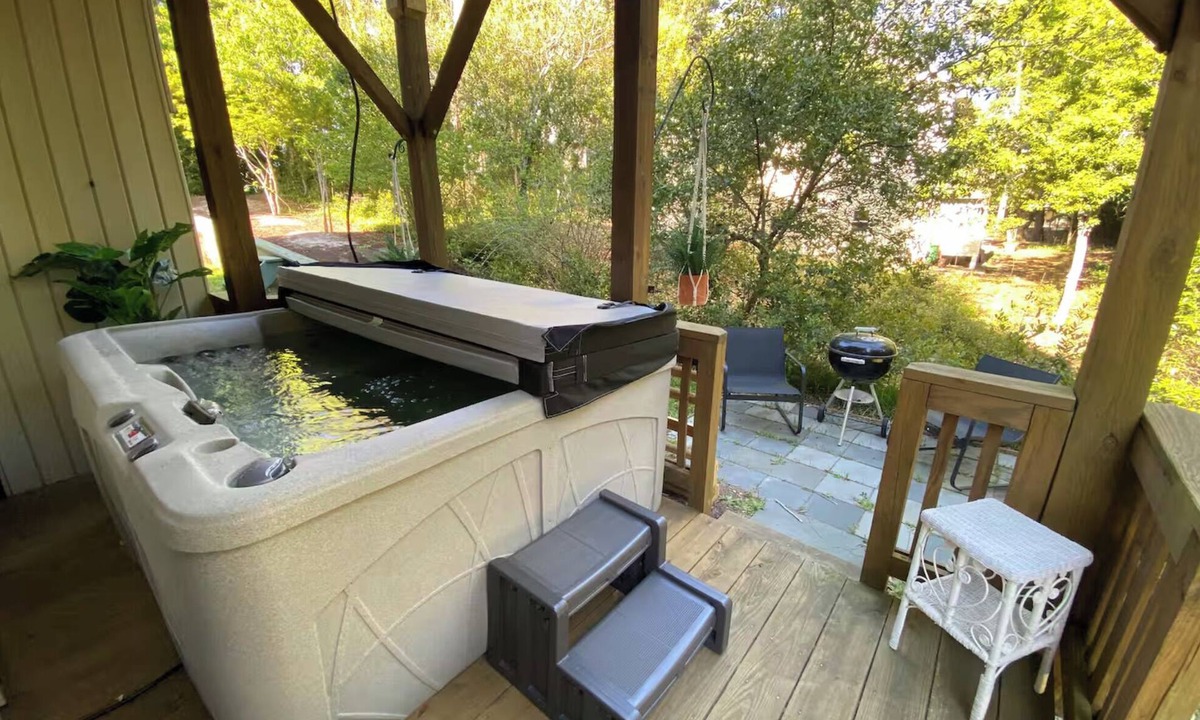 Emerald Isle House | Oceanside, Kid-Friendly Emerald Isle Home w/Hot Tub and 2 Kitchens