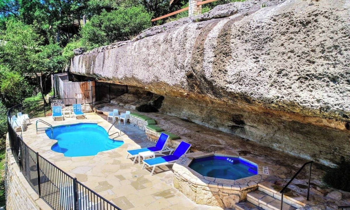 Lakeway Villa | Ocotillo #1 - Lakefront Retreat with Pool & Hot Tub
