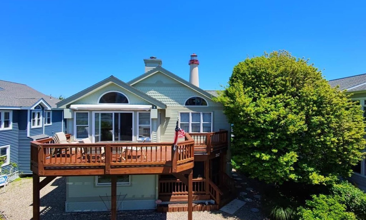 Cape May Point House | One and a half blocks to the beach. Walk to nature trails.