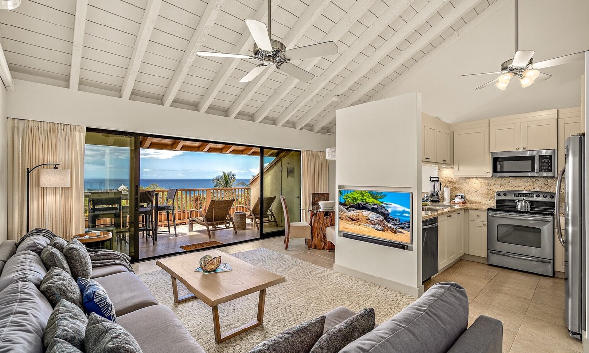 Kihei Condo | One of highest # of five star reviews, 1 of largest units, best panoramic views