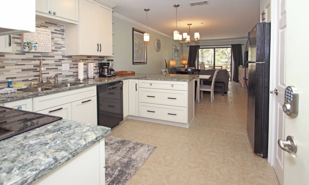 Folly Field Villa | our "Escape from New York" 4 person maximum occupancy