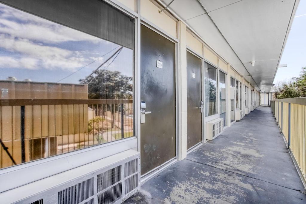 Brownwood Hotel | OYO Hotel Brownwood Hwy 67