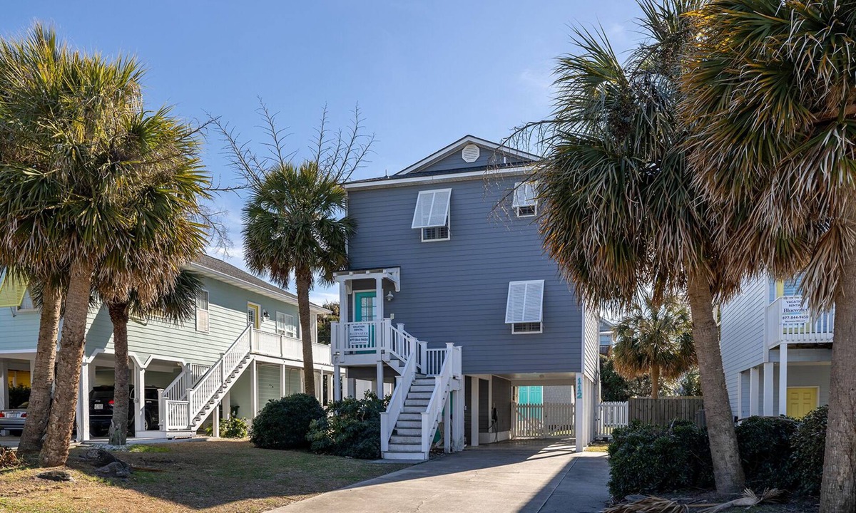 Atlantic Beach House | Palm's Paradise, Oceanview Home located in Atlantic Beach, NC!