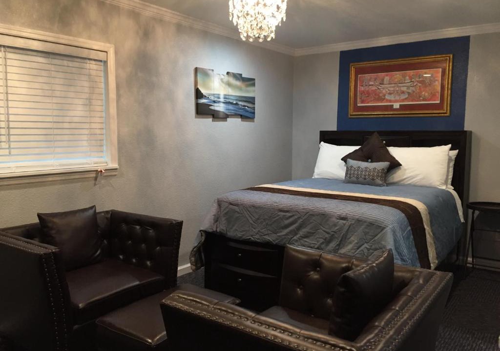 Midway Hotel | Palmer's Motel
