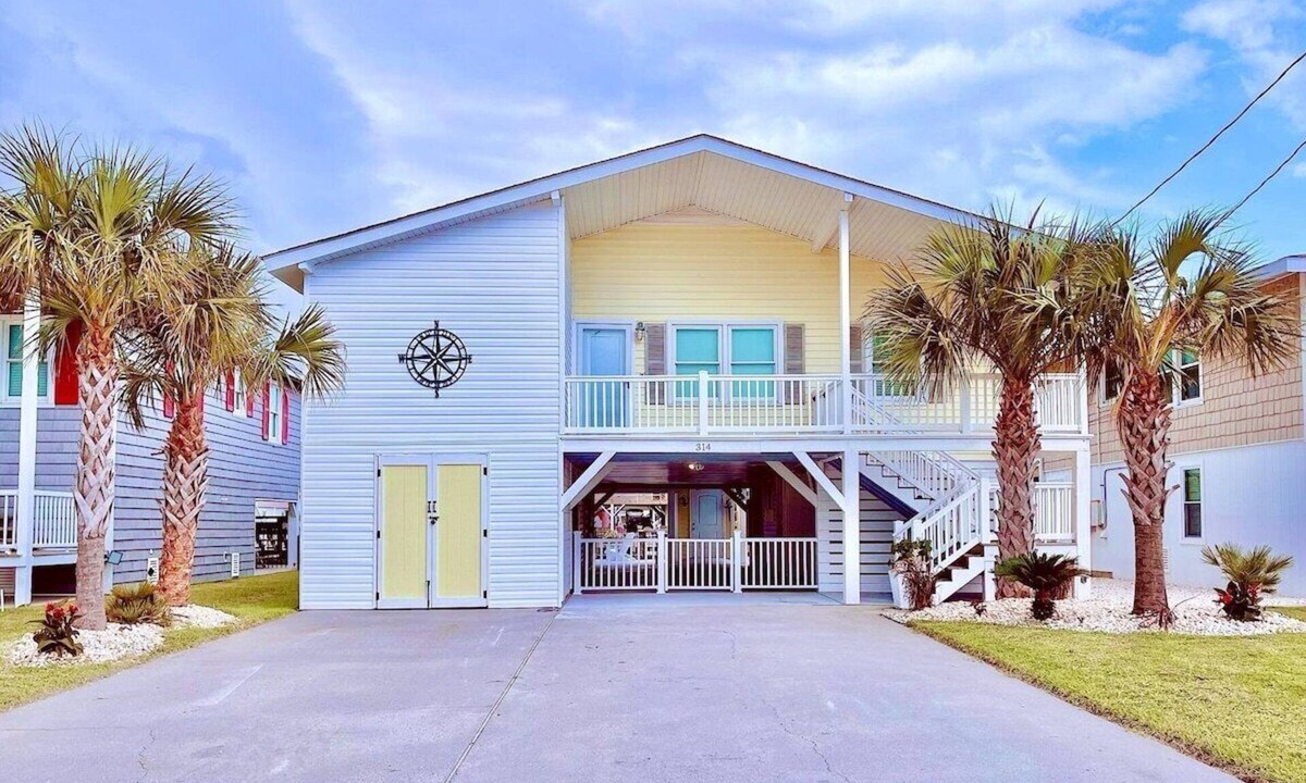 North Myrtle Beach House | Paradise Palm | Channel Home