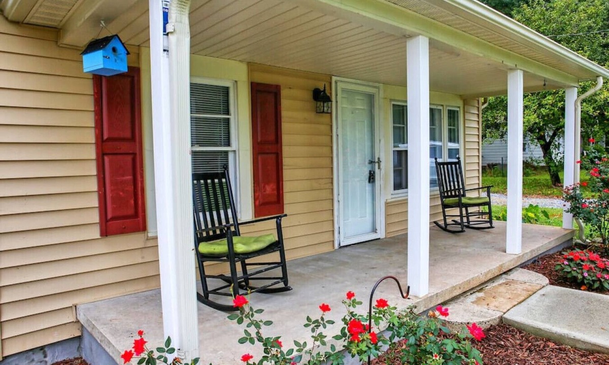 Stanley House | Parkside Retreat | 3 Beds & Porch - Park Across St, Huge Backyard!