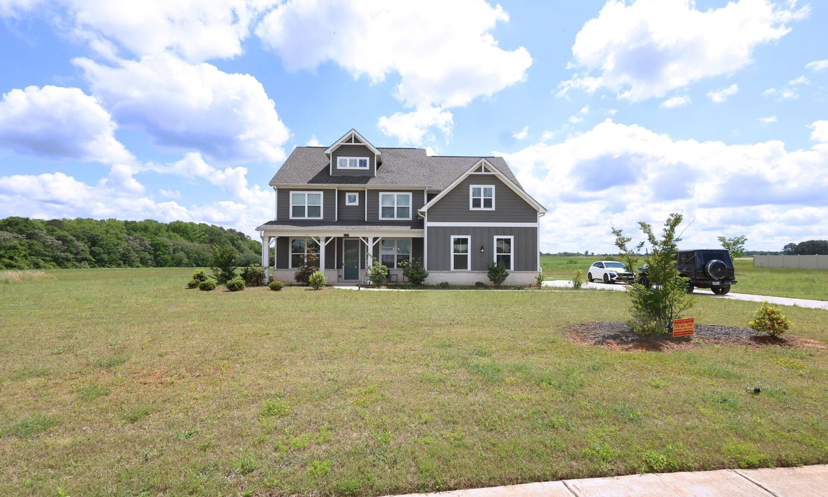 Locust Grove House | Peaceful Home Away From Home With Breathtaking Views in Locust Grove